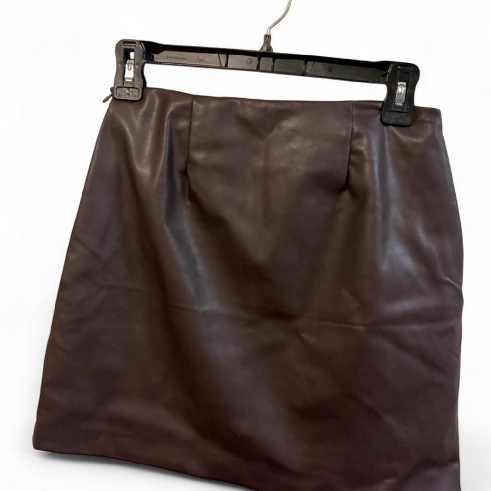 NWT Old Navy Dark Brown Faux Leather Wrap Mini Skirt - Size XS - Picture 2 of 4